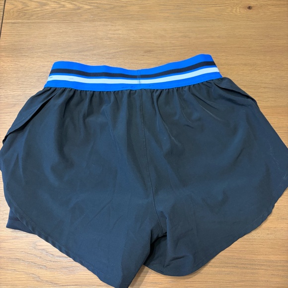 F45 Coach Shorts - Picture 3 of 3